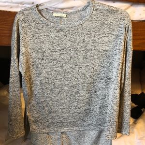 Mid-Sleeve Black and White Blouse